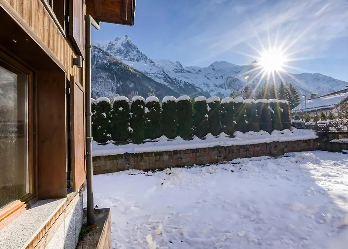La Chouette - Intimate 2 Bedroom Demi-chalet Ideally Located Chalet Chamonix